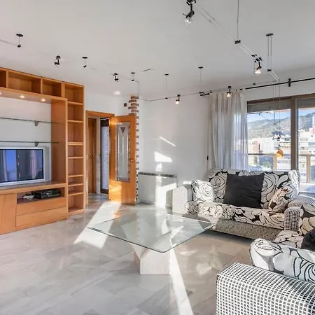 Atico Con Gran Terraza