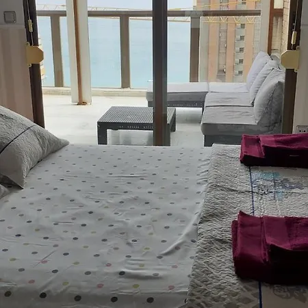 Atico Con Gran Terraza Бенидорм