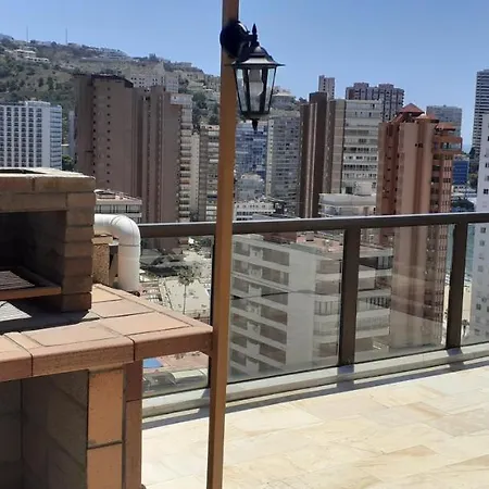 Atico Con Gran Terraza Бенидорм