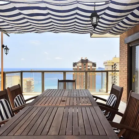 Atico Con Gran Terraza