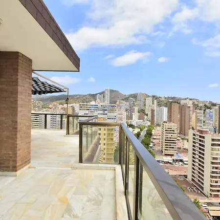 Atico Con Gran Terraza * Бенидорм