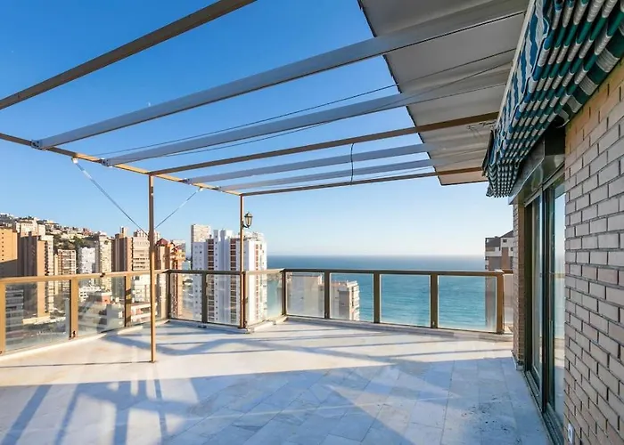 Atico Con Gran Terraza
