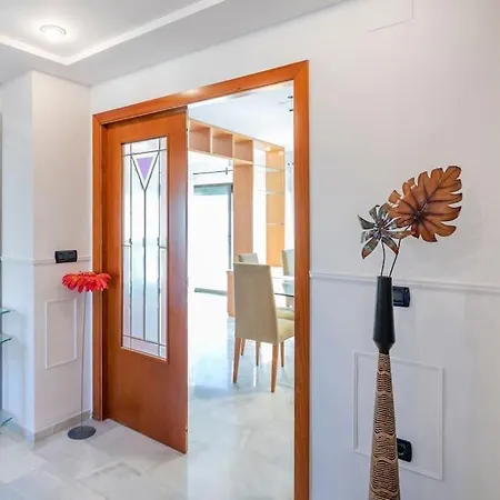 Atico Con Gran Terraza